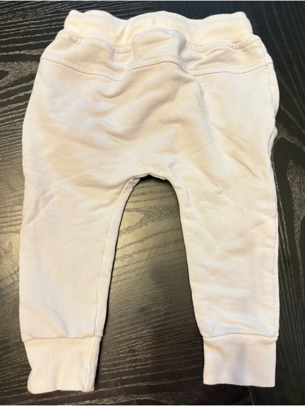 Bums and Roses comfortable cream